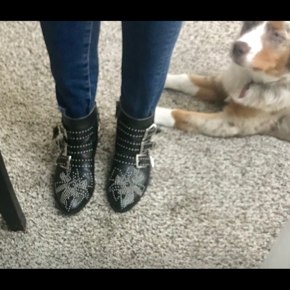 Blk w/ Silver Chloe Susanna Booties
